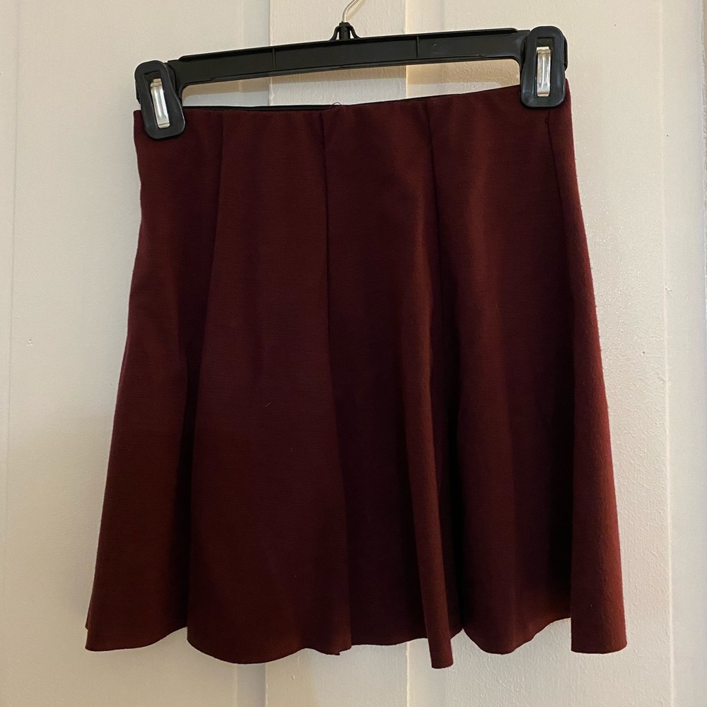 Brandy Melville Mini Skirt - Picture 2 of 3